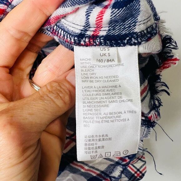 BDG Urban Outfitters Gray Red White Blue Flannel Plaid Crop Oversized Shirt Butt - Picture 6 of 11